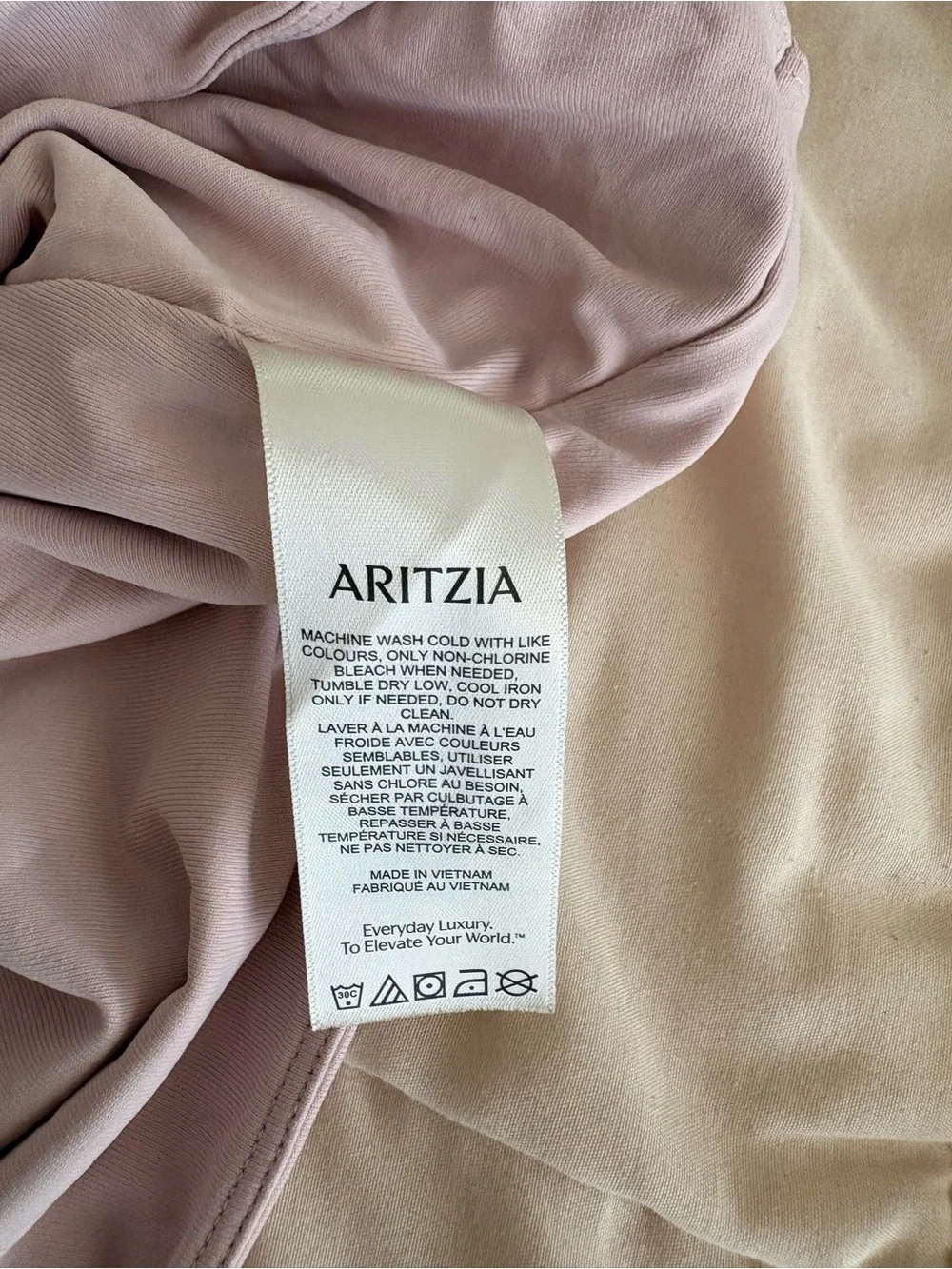 Aritzia Contour Off-Shoulder Women's Top in Light Pink - Picture 4 of 5